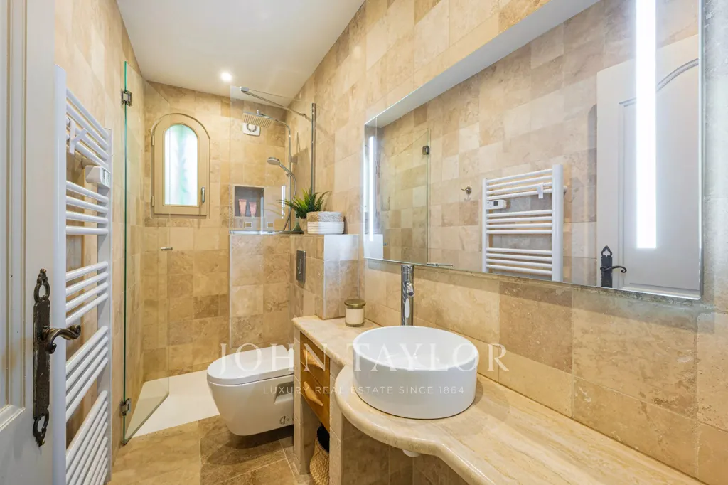 Vannitoad - Provençal Mas with Pool in Private Domain