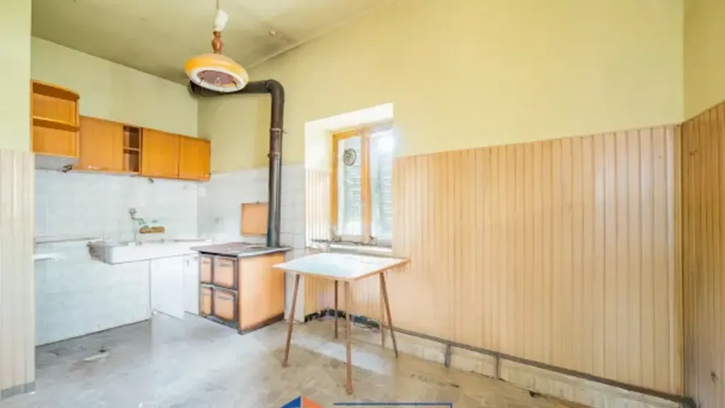 Kitchen - Rustic House with Garden in Cigliè