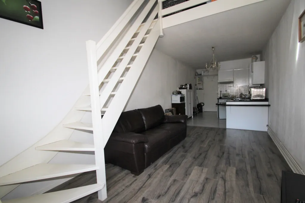 Elutuba - Duplex Studio with Mezzanine in Decize Centre
