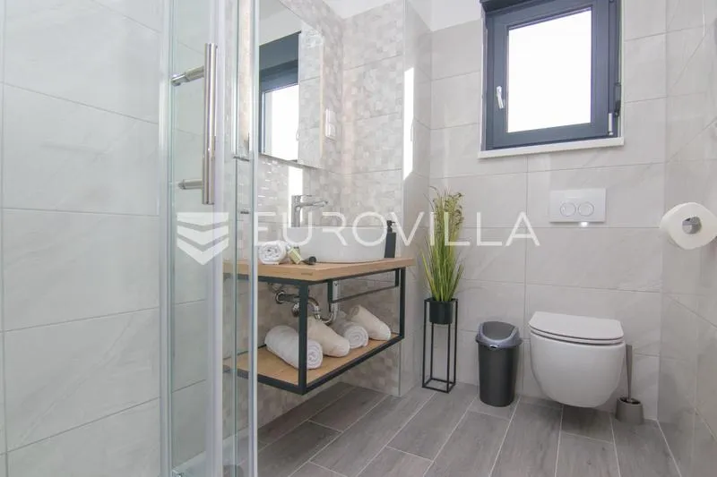 Bagni - Contemporary House with Pool in Dobrinj
