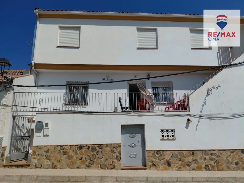 Välivaade - Spacious House with Terraces in Campo Cámara