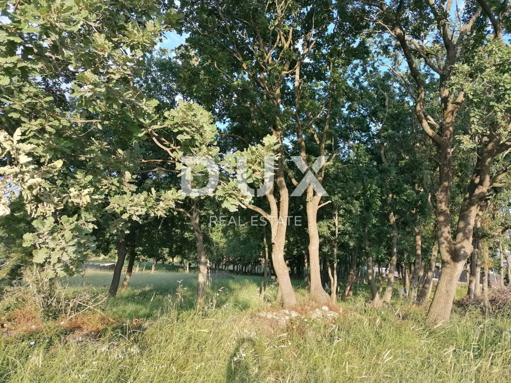 Aed - Building Plot with Sea View in Medulin