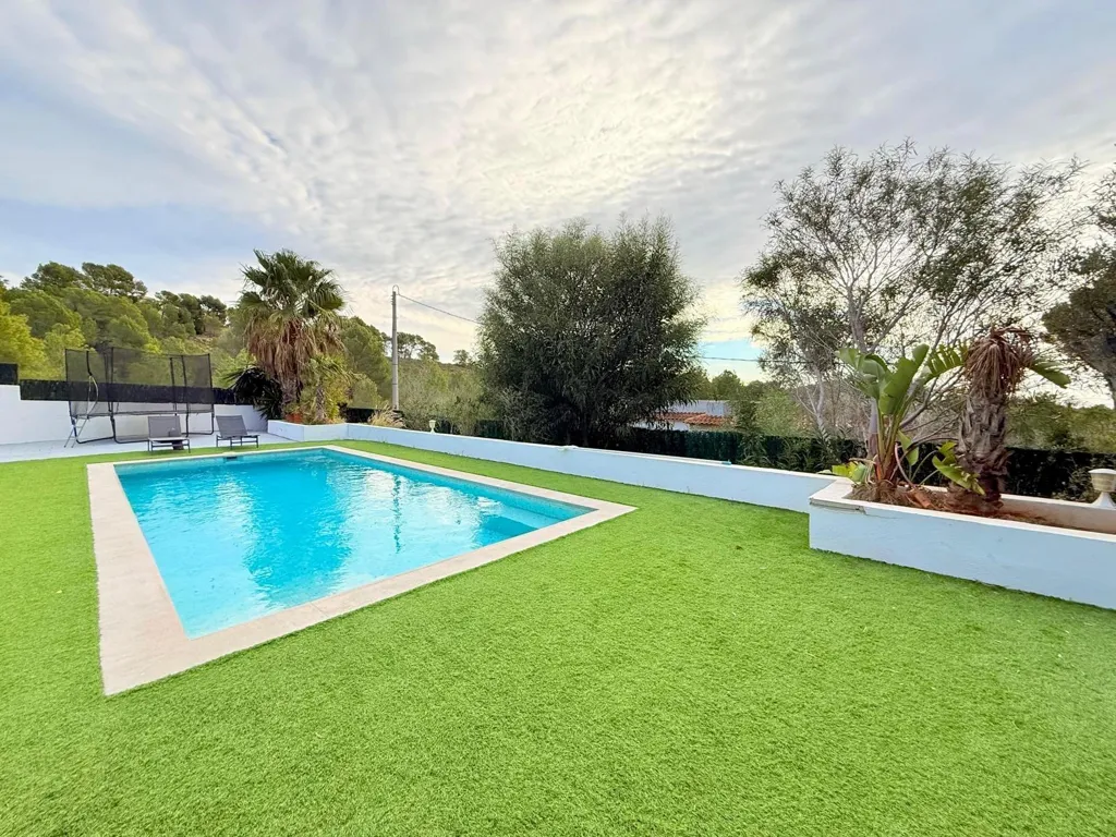 Bassein - Chalet with Pool in Altea