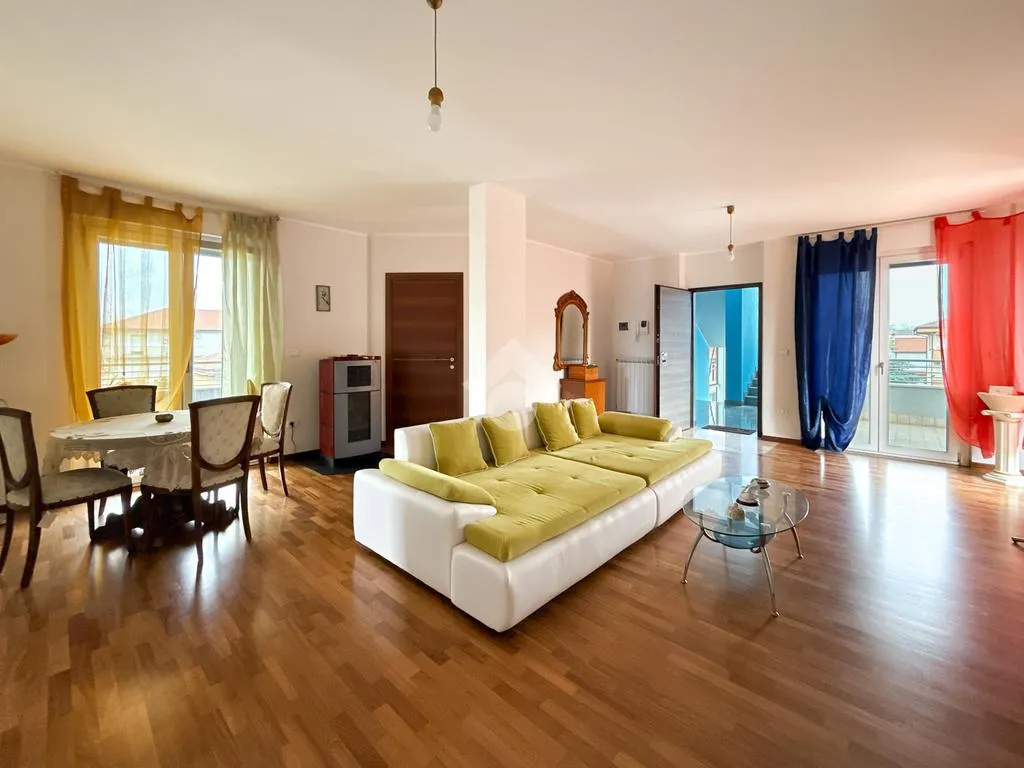 Elutuba - Apartment with Terraces in Sambuceto