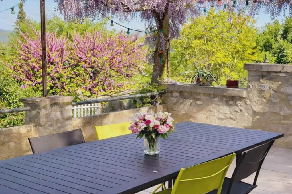 Terrass - Luxury House with Pool in Puygiron