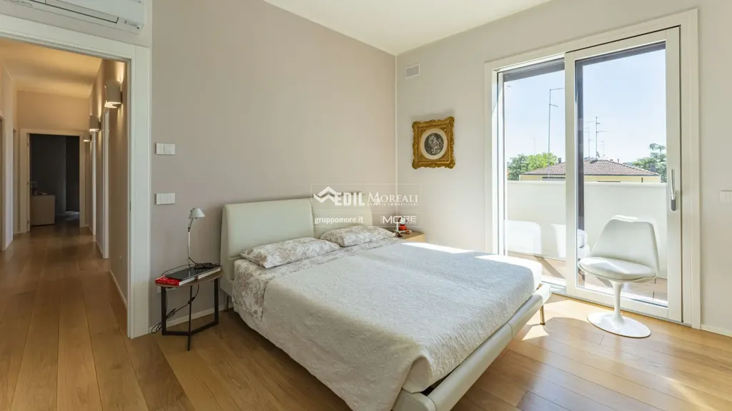 Magamistoad - Luxury Penthouse with Loggia in Modena