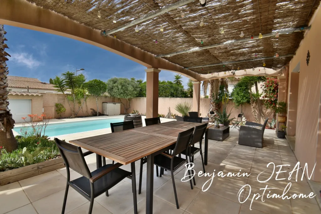 Terrasse - Villa Familiale avec Piscine à Sérignan