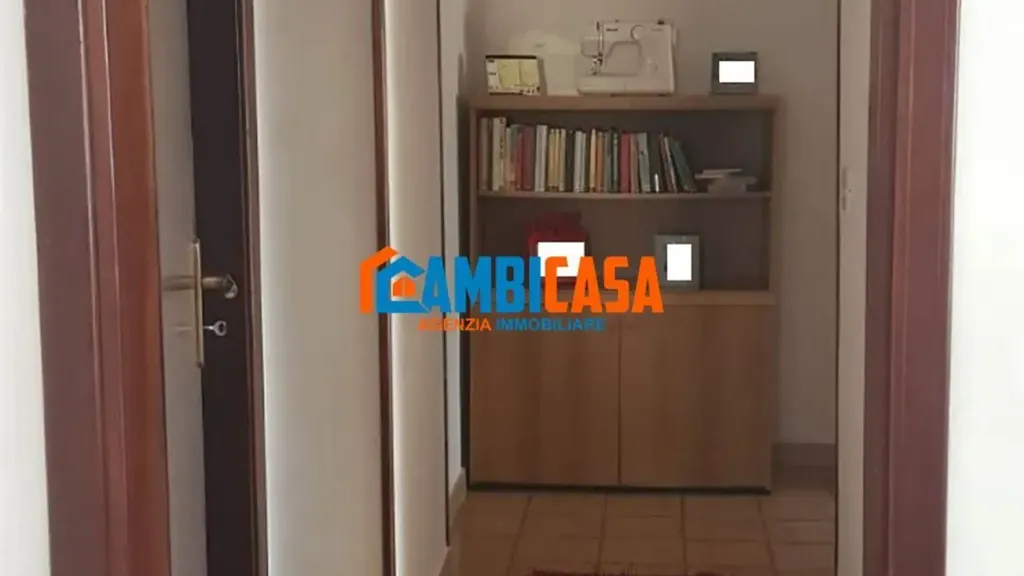 Esik - Semi-Basement Apartment in Palermo
