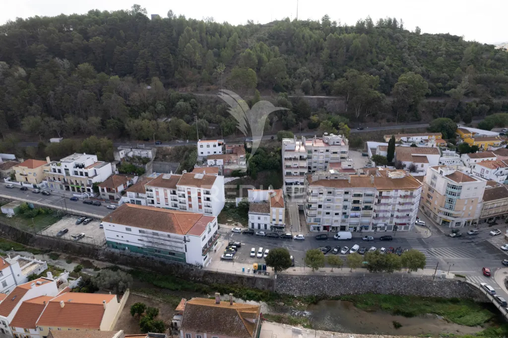Õhuvaade - Urban Plot with Ruin in Alenquer