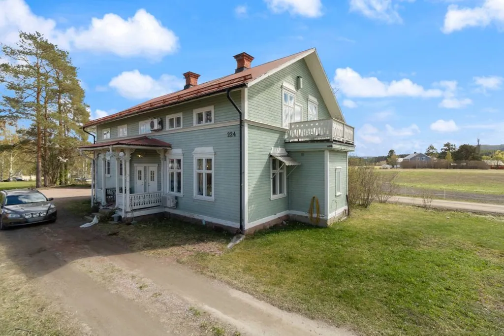 8-toaline maja asukohas Ragunda kommun