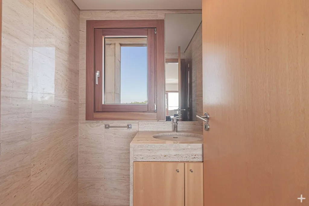 Salles de bain - Duplex Apartment with Tejo View in Lisbon