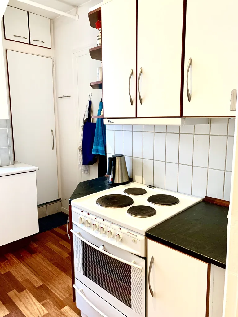 Cuisine - Spacious Flat with Private Kitchen on Amager