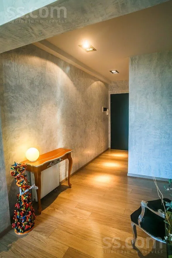 Entrée - 5-Bedroom Apartment with River View in Salaspils