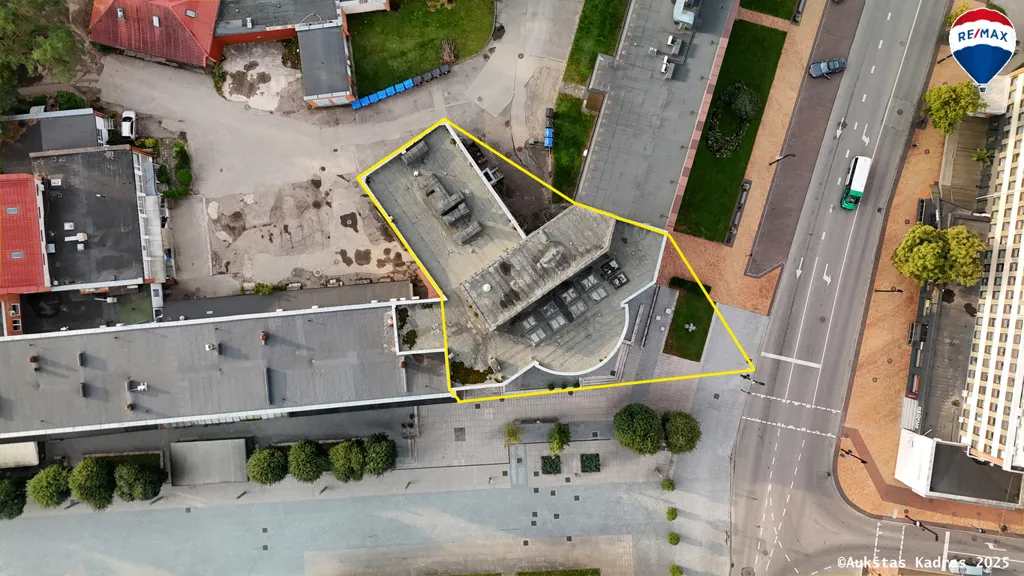 Õhuvaade - Commercial Building with Rotunda View in Alytus Centre