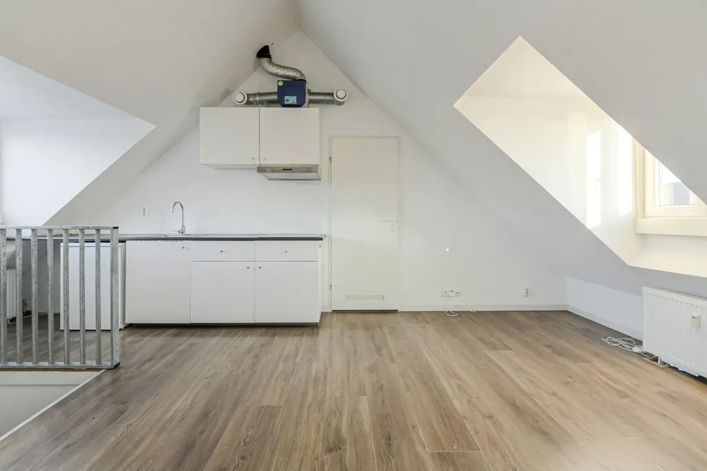 Pièces - Compact Apartment with Terrace in Breda