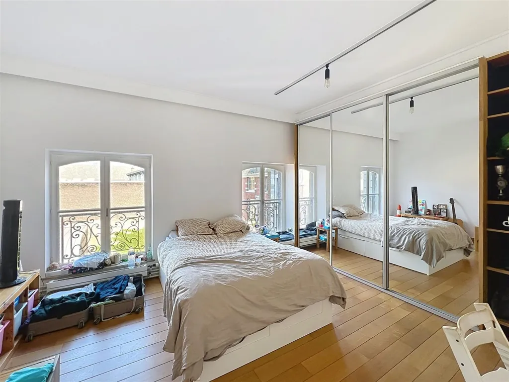 Chambres - Appartement de Luxe avec Garage et Jardin à Liège