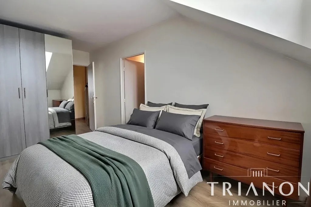 Magamistoad - Duplex with Parking in Poissy Centre