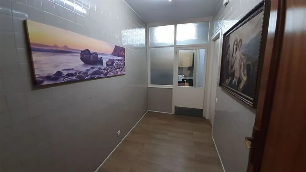 Hallway - Apartment with Balcony in Historic Centre
