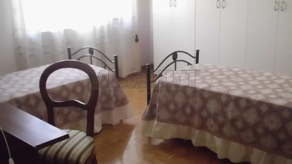 Chambres - Armed Student Apartment with Balconies in Macerata