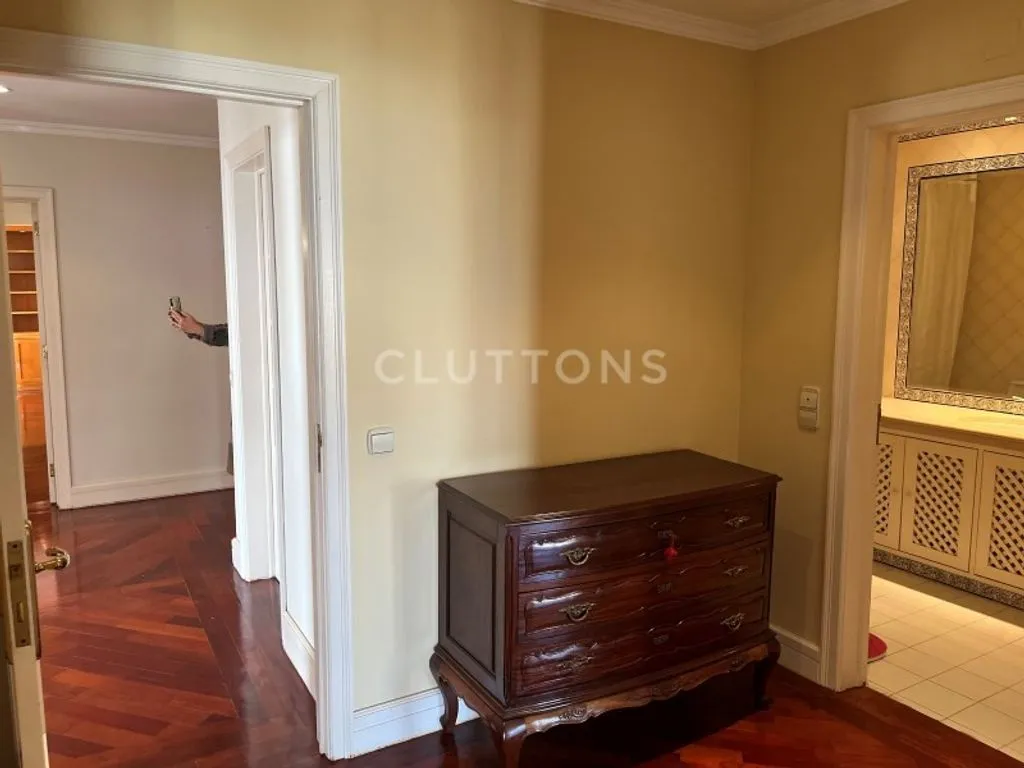 Entrée - Luxury Apartment with Pool in Monte Estoril, Cascais
