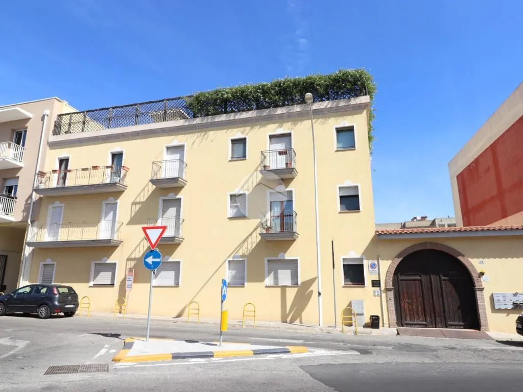Extérieur - Armed Trilocale with Balconies in Cagliari