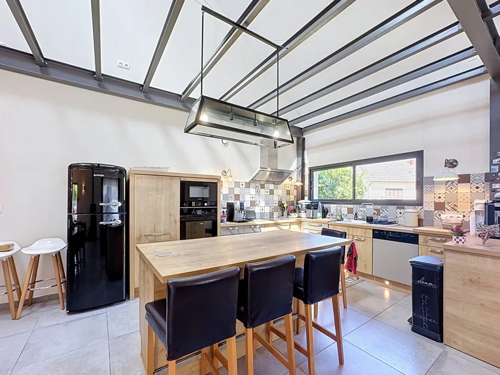 Kitchen - Character House with Terraces in Bréviandes