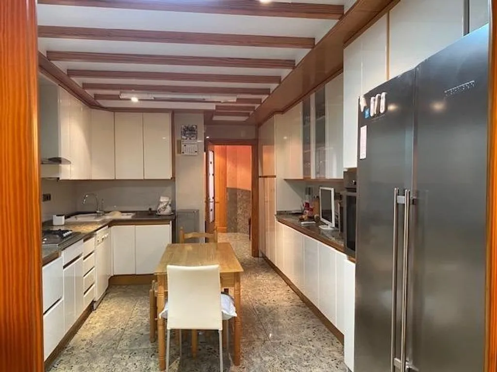 Cucina - Luxury Apartment with Balcony in Murcia