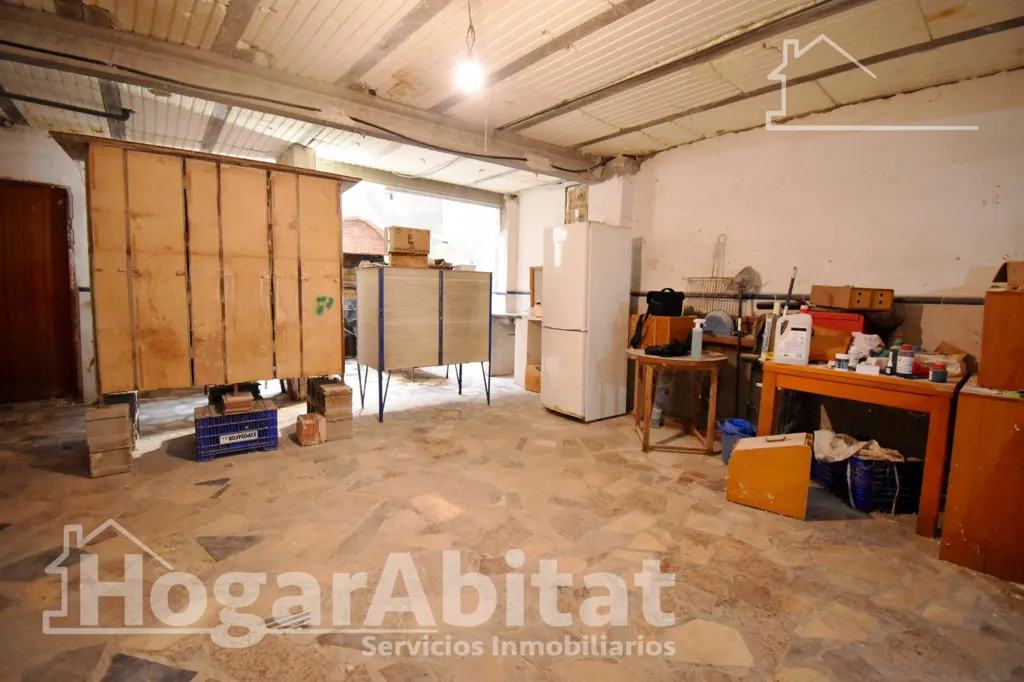 Garage - House with Terrace in Pego