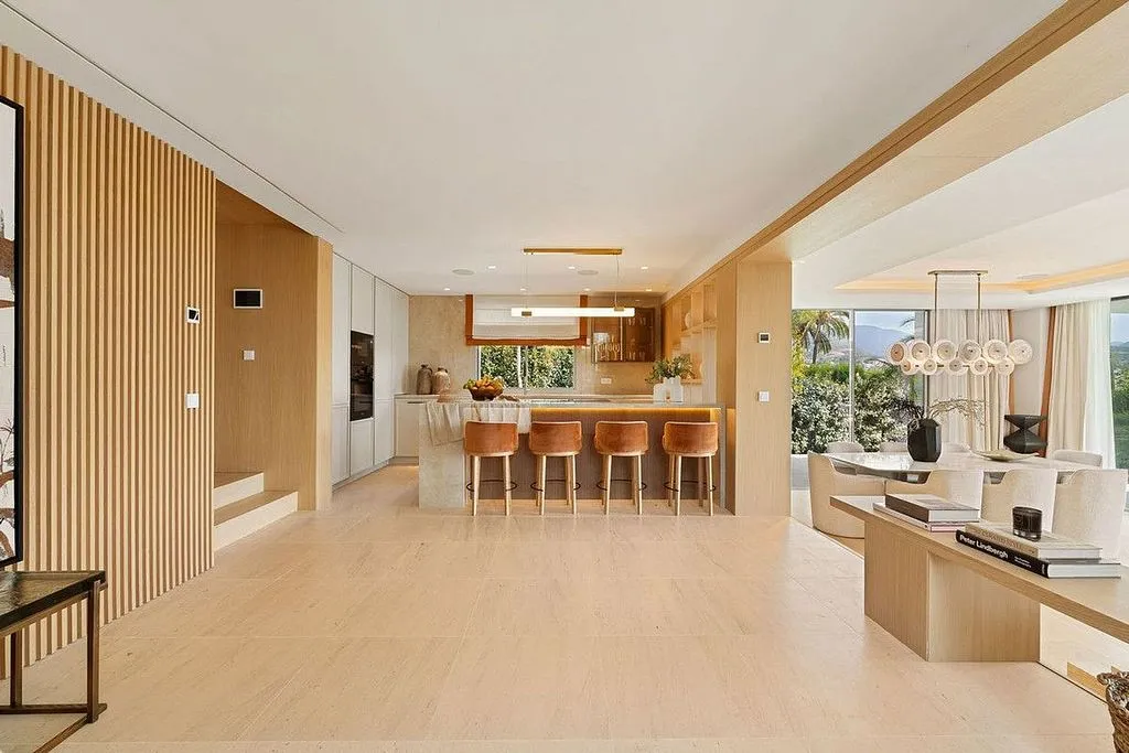 Elutuba - Modern Villa with Pool in Nueva Andalucía