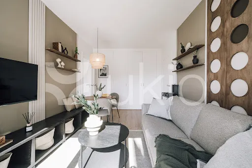 Séjour - Appartement Meublé avec Ascenseur à Paris 15e