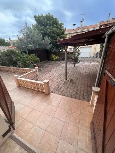 Jardin - Villa T5 avec Terrasse et Jardin à Béziers