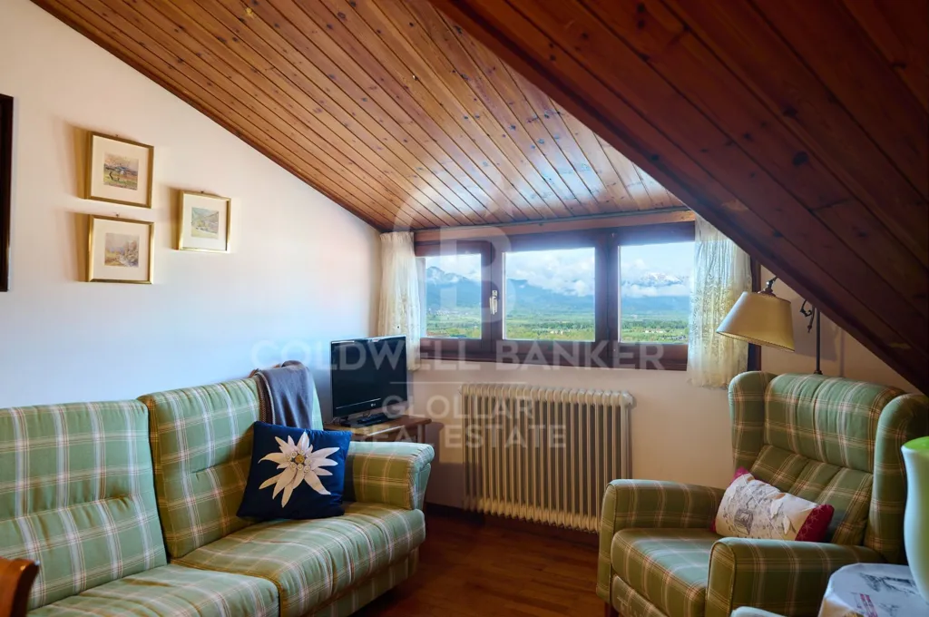 Elutuba - Penthouse with Ascender in Puigcerdà