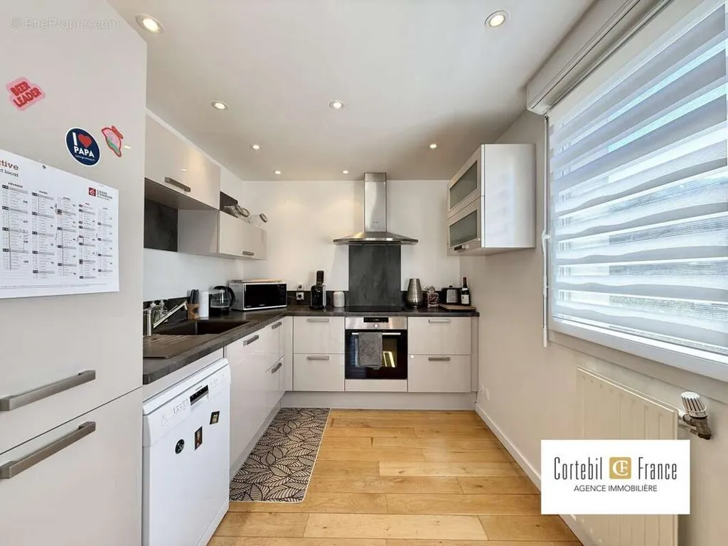 Köök - Apartment with Terrace in Annecy's Triangle d'Or