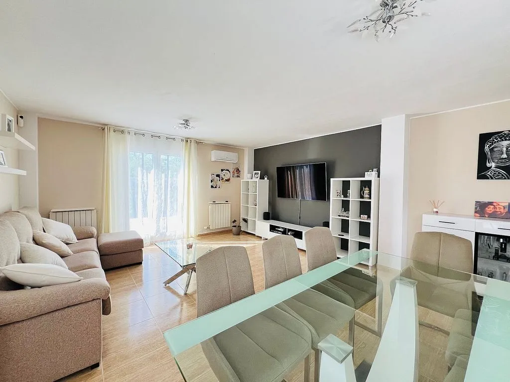 Elutuba - Chalet with Pool and Terrace in Pinseque