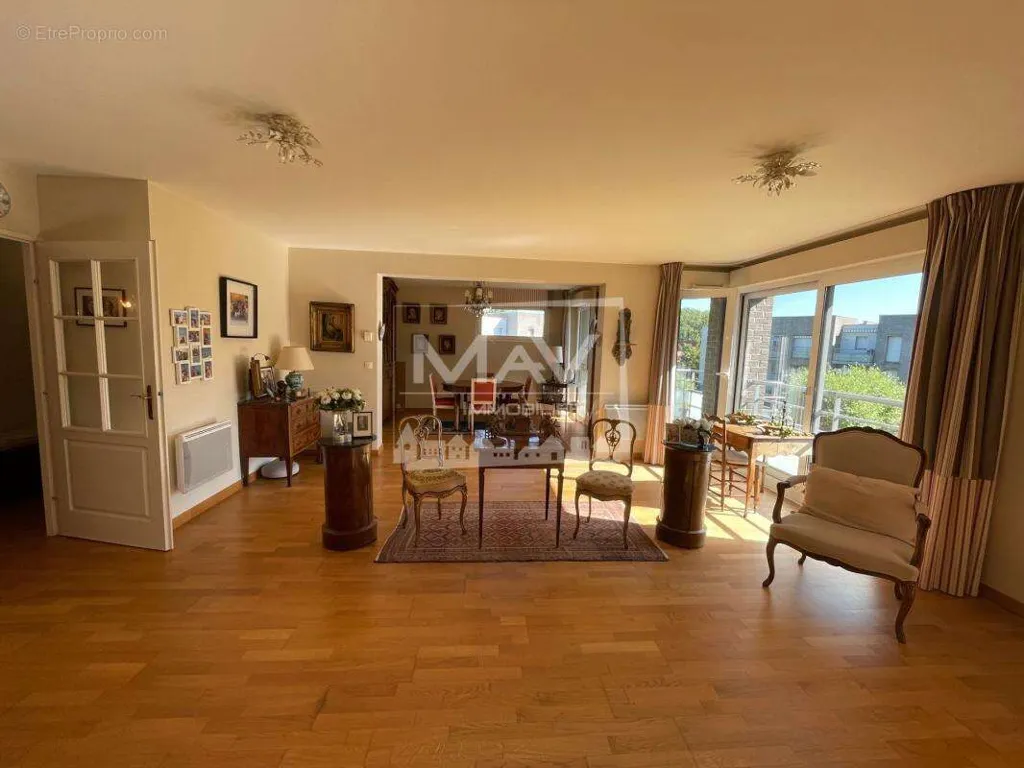 Elutuba - Luxury Apartment with Terrace in Bondues Centre