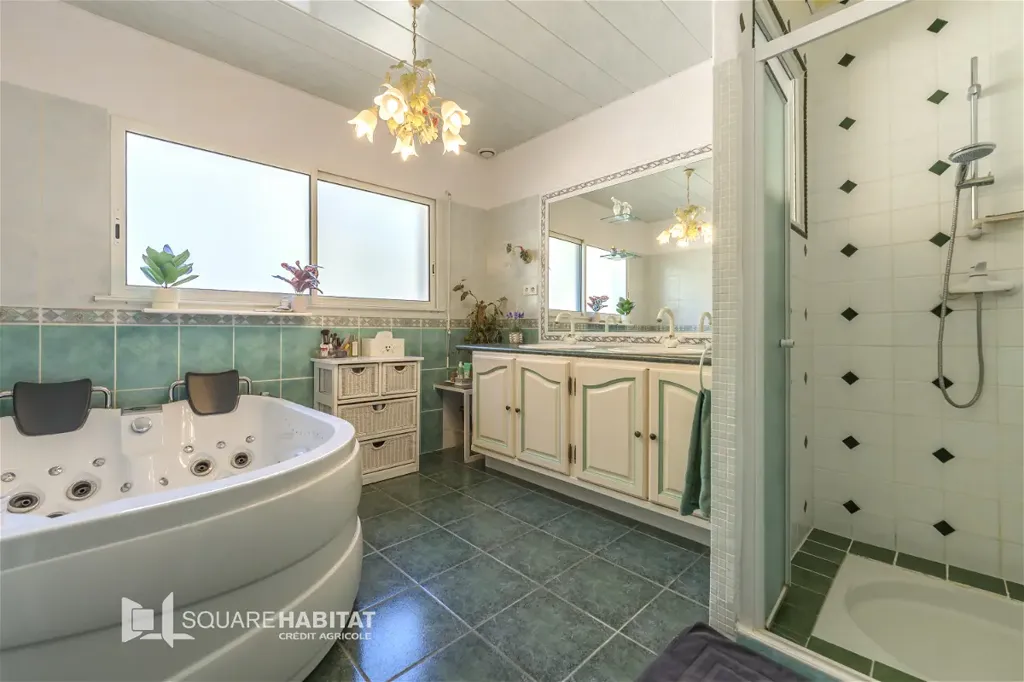 Maison 8 pièces à Rochegude