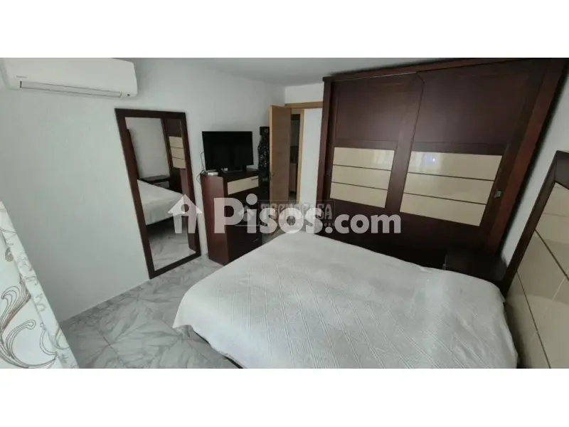 Chambres - Reformed Flat with Garage in Los Rosales
