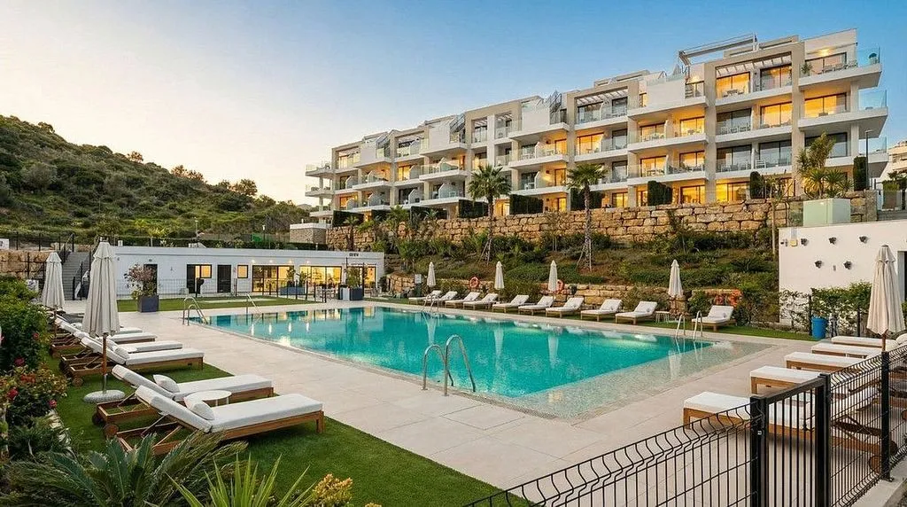Bassein - Apartment with Pool in Mijas Costa