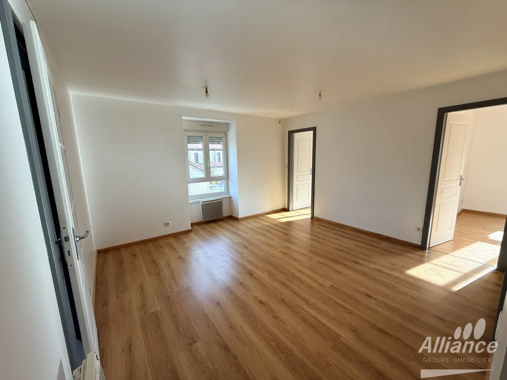 Toad - Bright 3-Bed Apartment in Étouvans