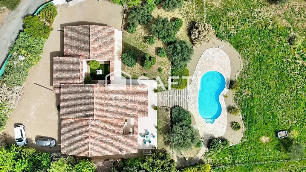 Õhuvaade - Charming Villa with Pool in Lorgues