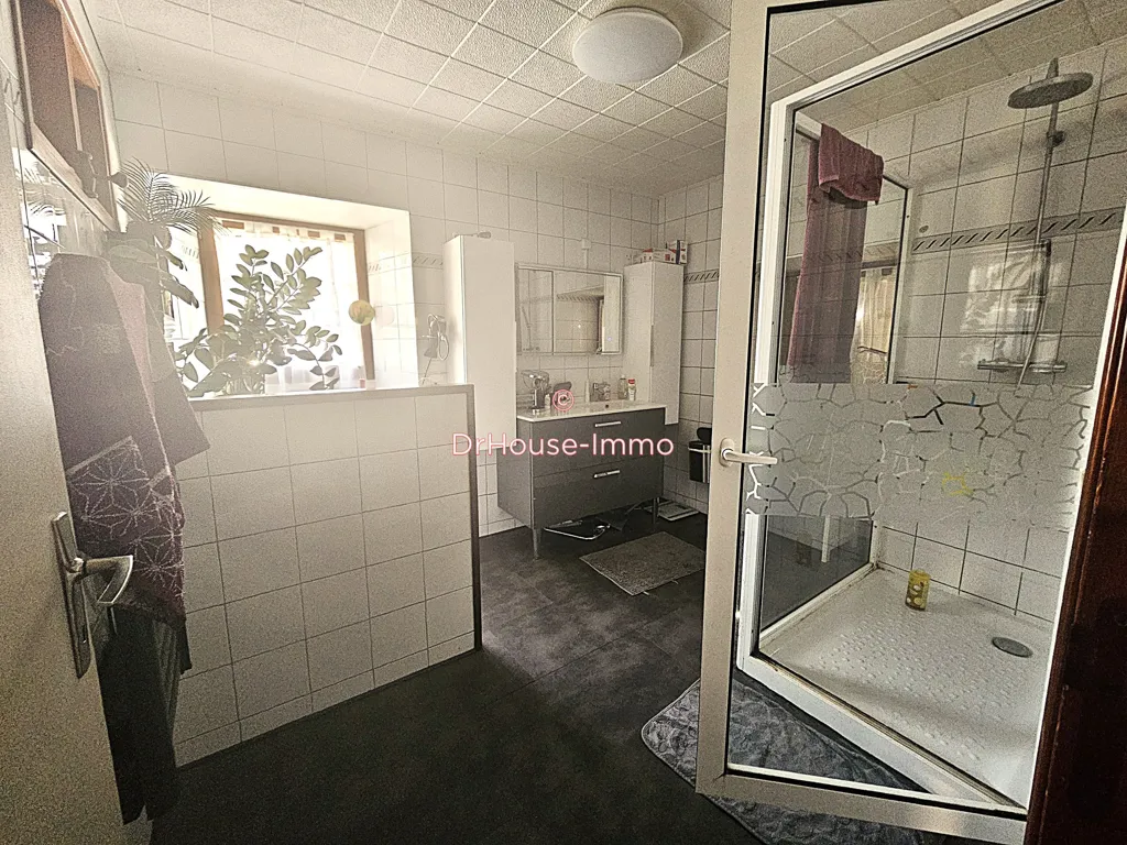 Salles de bain - Maison de Charme avec Piscine à Saint-Léon-sur-l'Isle