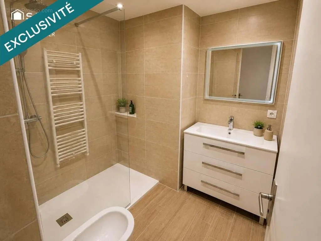Salles de bain - Appartement avec Terrasse à Ajaccio, Castel Vecchio