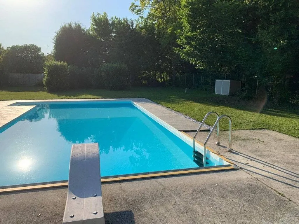 Bassein - Semi-Detached Villa with Pool in Mirano