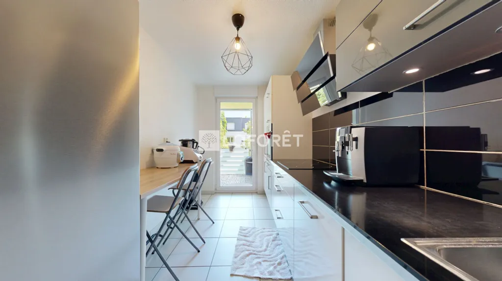 Kitchen - 4-Piece Apartment with South Terrace in Strasbourg