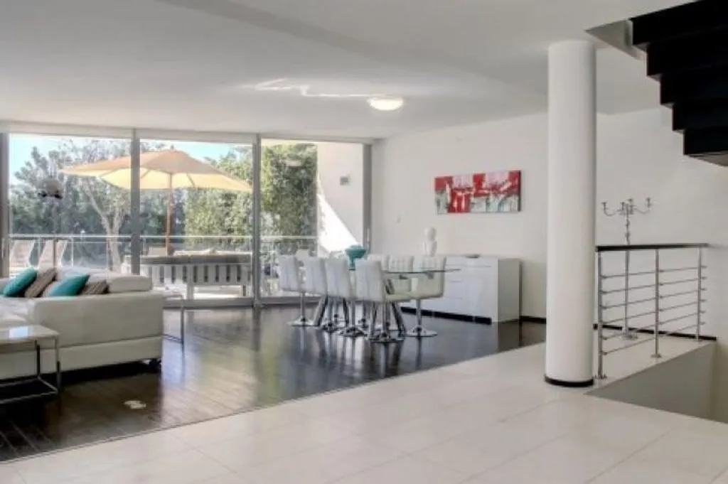 Living Room - Semi-Detached Villa with Sea Views in Marbella