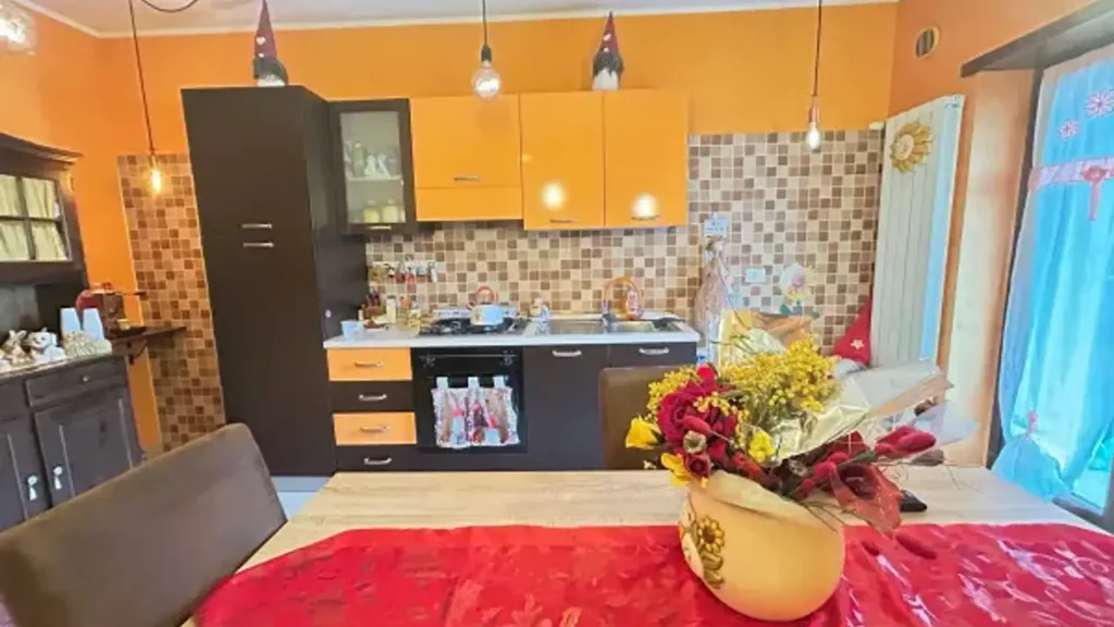 Söögituba - Modern Apartment with Balcony in Macchia Romana