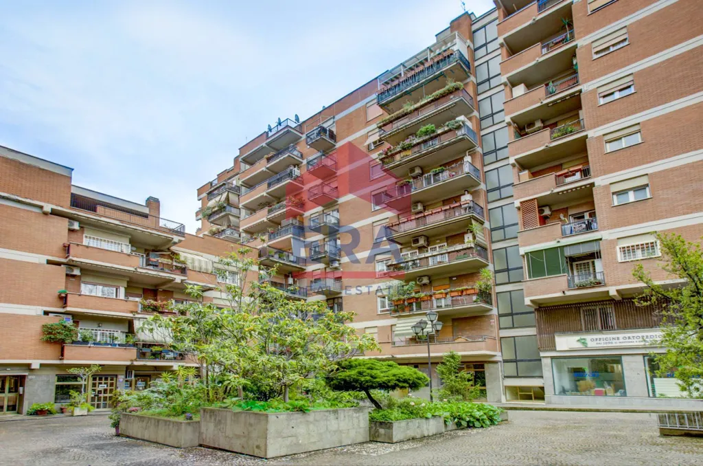 Jardin - Luxury Apartment with Balcony in Rome