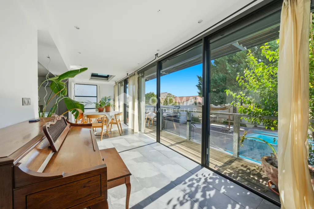 Terrasse - Villa Familiale avec Piscine à Juvignac