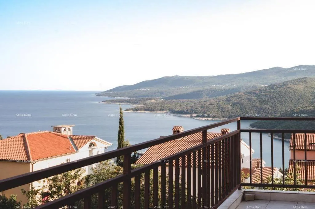 Rõdu - Apartment with Sea View in Labin