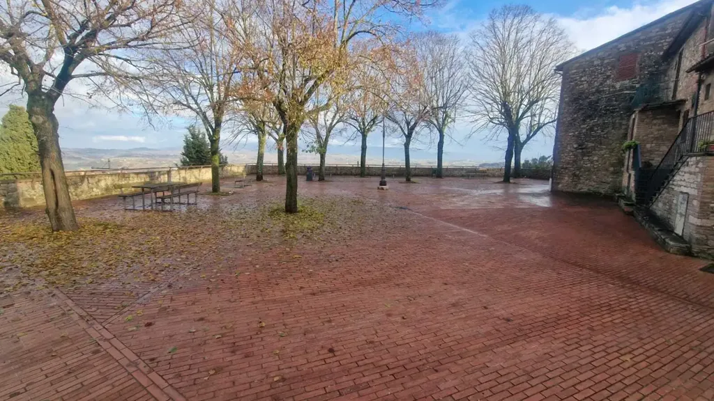 Aed - Ground Floor Apartment with Panoramic View in Todi